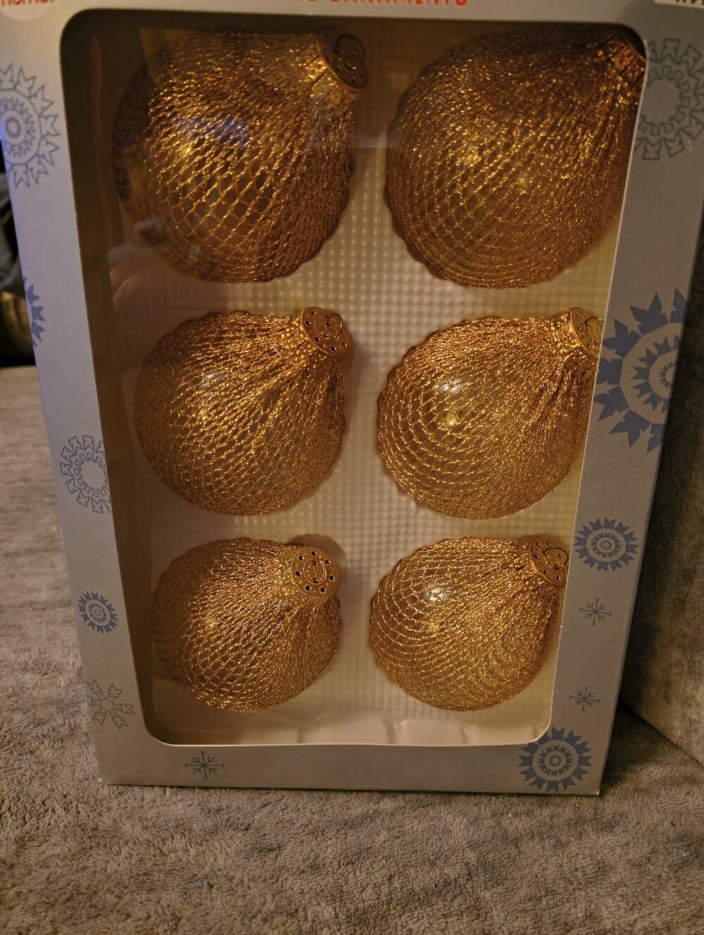 Gold Holiday Ornament Set - Pack of 6